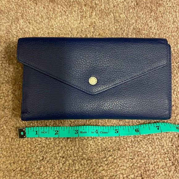 Danier navy foldover style wallet - Picture 7 of 9